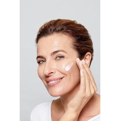 L’Oréal Paris L'Oreal Age Perfect Anti Ageing Night Cream For Mature Skin 50 ml L’Oréal Paris L'Oreal Age Perfect Anti Ageing Night Cream For Mature Skin 50 ml