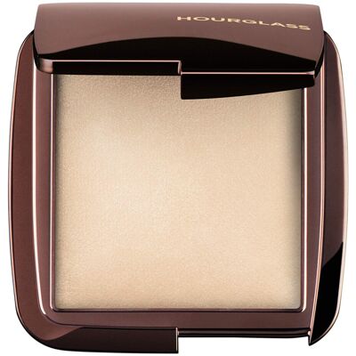 Hourglass Ambient Lighting Finishing Powder. Diffused Light Shade Highlighting P Hourglass Ambient Lighting Finishing Powder. Diffused Light Shade Highlighting P