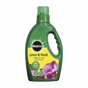 Miracle-Gro - Pour & Feed Plant Food - 1 Litre Miracle-Gro - Pour & Feed Plant Food - 1 Litre