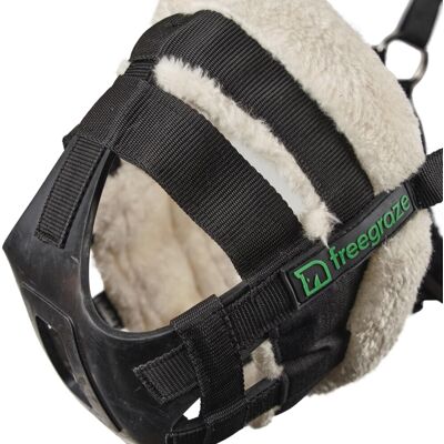 Shires FreeGraze AirFlow Grazing Muzzle - Black Full Shires FreeGraze AirFlow Grazing Muzzle - Black Full