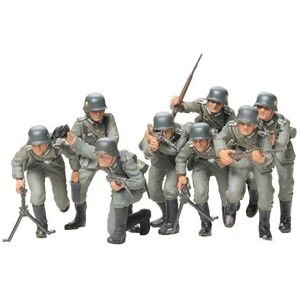 Tamiya 300035030 – 1: 35 WWII German Infantry Figure Set (8) Tamiya 300035030 – 1: 35 WWII German Infantry Figure Set (8)
