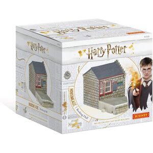 Hornby R7232 Hogsmeade Station Booking Hall Resin Building, Multi Colour Hornby R7232 Hogsmeade Station Booking Hall Resin Building, Multi Colour