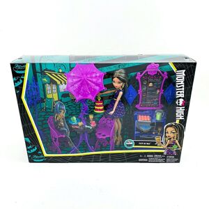 Disney Monster High Scream & Sugar Cleo De Nile Doll Playset Disney Monster High Scream & Sugar Cleo De Nile Doll Playset