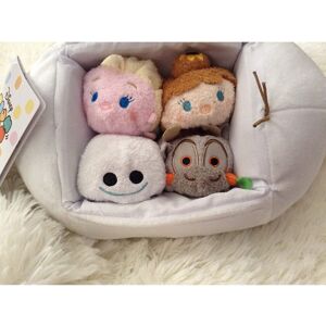 Disney Tsum Tsum OLAF BAG SET FROZEN FEVER (Includes 3.5" Tsum Disney Tsum Tsum OLAF BAG SET FROZEN FEVER (Includes 3.5" Tsum