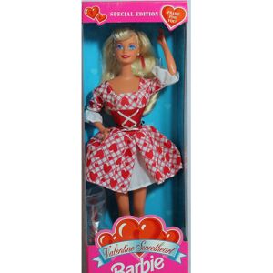 Barbie 1995 Special Edition Valentine Sweetheart Doll Barbie 1995 Special Edition Valentine Sweetheart Doll