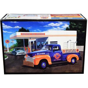 Maxpower AMT Skill 2 Model Kit 1950 Chevrolet 3100 Pickup Truck \Union 76\ Maxpower AMT Skill 2 Model Kit 1950 Chevrolet 3100 Pickup Truck \Union 76\
