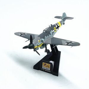 Maxpower (A) 1/72 Scale German 109G-2 Fighter Aircraft Model 37255 Simulation Static Maxpower (A) 1/72 Scale German 109G-2 Fighter Aircraft Model 37255 Simulation Static