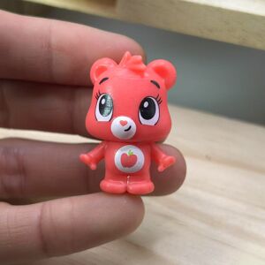Unbranded (SMART HEART BEAR) Care Bears 1 4 Inch Surprise Collectible Figure Unbranded (SMART HEART BEAR) Care Bears 1 4 Inch Surprise Collectible Figure