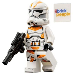 Lego Star Wars: 212th Clone Trooper Minifigure with Blaster Lego Star Wars: 212th Clone Trooper Minifigure with Blaster