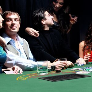 HOMCOM 7-Player Folding Poker Table, Chip Tray, Cup Holders, 182 x 91 cm HOMCOM 7-Player Folding Poker Table, Chip Tray, Cup Holders, 182 x 91 cm