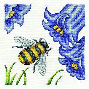 DMC BK1539 Bee and Bluebells 14 Count Cross Stitch Kit, Other, Multi Colour, 17.78x21.59x0.63 cm DMC BK1539 Bee and Bluebells 14 Count Cross Stitch Kit, Other, Multi Colour, 17.78x21.59x0.63 cm
