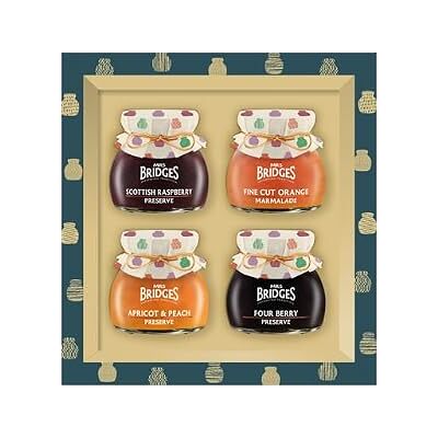 GREAT BRITISH TRADING LIMITED Mrs Bridges Green and Gold Gift Pack, 4 Piece Assorted from Great British Trading GREAT BRITISH TRADING LIMITED Mrs Bridges Green and Gold Gift Pack, 4 Piece Assorted from Great British Trading