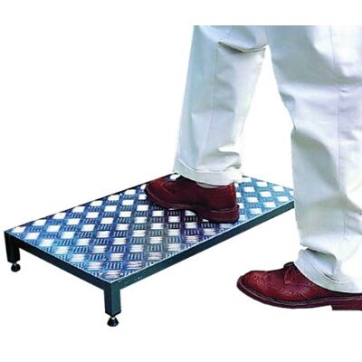 NRS Metal Half Step 61 cm (24 inch) Width, Large NRS Metal Half Step 61 cm (24 inch) Width, Large
