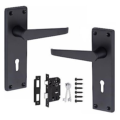 Golden Grace Victorian Straight Lever Lock Door Handles Key Lock Includes 150mm x 40mm backplates, 3-lever lock, keys and fixing screws for quick installation and secure locking. Golden Grace Victorian Straight Lever Lock Door Handles Key Lock Includes 150mm x 40mm backplates, 3-lever lock, keys and fixing screws for quick installation and secure locking.