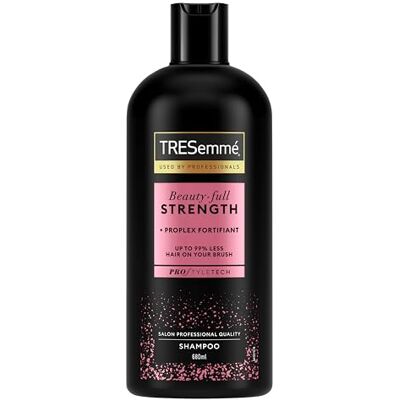 TRESemmé TRESemme Beauty-Full Strength Shampoo with ProPlex Fortifiant for damaged hair 6x 680 ml TRESemmé TRESemme Beauty-Full Strength Shampoo with ProPlex Fortifiant for damaged hair 6x 680 ml
