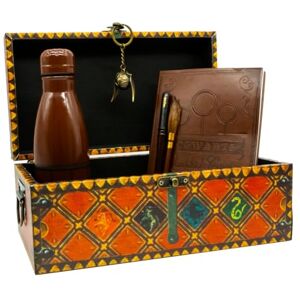 Harry Potter Pyramid International Quidditch Trunk Premium Gift Set – Ideal for Quidditch Fans, Includes Keyring, Pen, Insulated Bottle, A5 Notebook & Postcard Set Harry Potter Pyramid International Quidditch Trunk Premium Gift Set – Ideal for Quidditch Fans, Includes Keyring, Pen, Insulated Bottle, A5 Notebook & Postcard Set