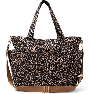 Amazon Essentials Women's Quilted Cotton Travel Tote Bag, Abstract Animal Print, One Size Amazon Essentials Women's Quilted Cotton Travel Tote Bag, Abstract Animal Print, One Size
