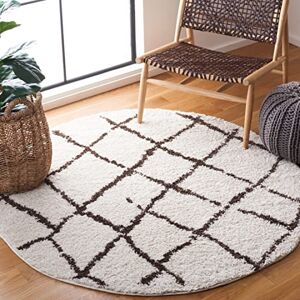 Safavieh Moroccan Shaggy Rug for Living Room, Dining Room, Bedroom Berber Shag Collection, Short Pile, in Creme and Brown, 155 X 155 cm Safavieh Moroccan Shaggy Rug for Living Room, Dining Room, Bedroom Berber Shag Collection, Short Pile, in Creme and Brown, 155 X 155 cm