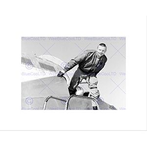 Wee Blue Coo VINTAGE SPACE ASTRONAUT NEIL ARMSTRONG MOON ICON HERO FRAMED ART PRINT B12X3530 Wee Blue Coo VINTAGE SPACE ASTRONAUT NEIL ARMSTRONG MOON ICON HERO FRAMED ART PRINT B12X3530