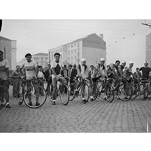 Wee Blue Coo Vintage Graph Sport Cycling Event Lisbon Portugal Art Print Poster Wall Decor 12X16 Inch Wee Blue Coo Vintage Graph Sport Cycling Event Lisbon Portugal Art Print Poster Wall Decor 12X16 Inch