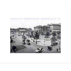 Wee Blue Coo London Hyde Park Corner England Vintage Old BW Wall Art Print Wee Blue Coo London Hyde Park Corner England Vintage Old BW Wall Art Print