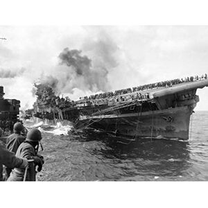 Artery8 Bullock War WWII USA USS Franklin Attacked 1945 Large XL Wall Art Canvas Print Artery8 Bullock War WWII USA USS Franklin Attacked 1945 Large XL Wall Art Canvas Print