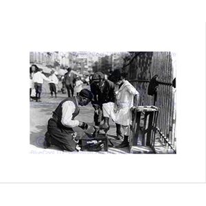 Wee Blue Coo SHOE SHINE NY 1916 VINTAGE HISTORY OLD BW BLACK FRAMED ART PRINT PICTURE B12X859 Wee Blue Coo SHOE SHINE NY 1916 VINTAGE HISTORY OLD BW BLACK FRAMED ART PRINT PICTURE B12X859