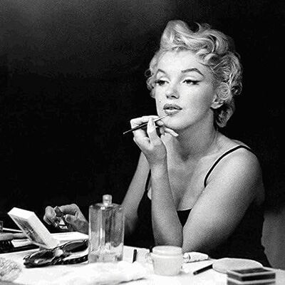Marilyn Monroe "Preparation" Canvas Print, Cotton, Multi-Colour, 3.20 x 40.00 x 40.00 cm Marilyn Monroe "Preparation" Canvas Print, Cotton, Multi-Colour, 3.20 x 40.00 x 40.00 cm