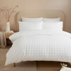 Serene Duvet Cover Set, 100% Recycled Polyester, Double Size 200x200cm, White, Embossed Grid Pattern, Button Closure, 2 Pillowcases Serene Duvet Cover Set, 100% Recycled Polyester, Double Size 200x200cm, White, Embossed Grid Pattern, Button Closure, 2 Pillowcases
