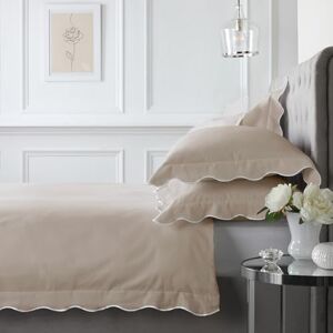 Appletree Scallop Natural Duvet Cover King Size (230x220cm) – 100% Cotton – 200 Thread Count – 2 Pillowcases – Ruffle Edge Frilly Bedding – Soft Neutral Quilt Set – Boutique Hotel Style Appletree Scallop Natural Duvet Cover King Size (230x220cm) – 100% Cotton – 200 Thread Count – 2 Pillowcases – Ruffle Edge Frilly Bedding – Soft Neutral Quilt Set – Boutique Hotel Style