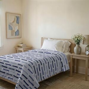 Italian Bed Linen Karma Line Summer Quilt Made in Italy Printed Soft Microfibre Bedspread Spring Summer Mid-Season Quilt Fun Blue, Single 160 x 240 cm Italian Bed Linen Karma Line Summer Quilt Made in Italy Printed Soft Microfibre Bedspread Spring Summer Mid-Season Quilt Fun Blue, Single 160 x 240 cm