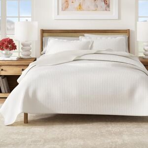 Great Bay Home 2-Piece Detailed Channel Stitch Quilt Set with Shams. White Twin Quilt Set, All Season Bedspread Quilt Set, Alicia Collection (Twin, White) Great Bay Home 2-Piece Detailed Channel Stitch Quilt Set with Shams. White Twin Quilt Set, All Season Bedspread Quilt Set, Alicia Collection (Twin, White)