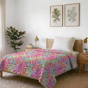 Italian Bed Linen Summer Quilt in Fantasy Microfibre, Queen Size: 220 x 270 cm, Spring Italian Bed Linen Summer Quilt in Fantasy Microfibre, Queen Size: 220 x 270 cm, Spring