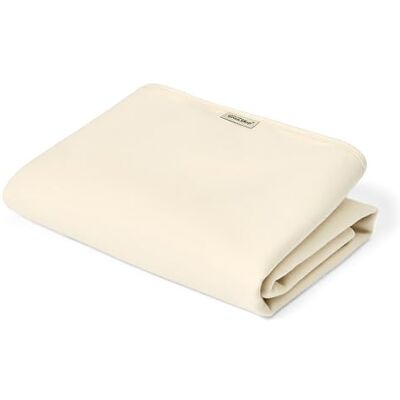 The Little Green Sheep Organic Waterproof Junior Mattress Protector - 90x190cm The Little Green Sheep Organic Waterproof Junior Mattress Protector - 90x190cm