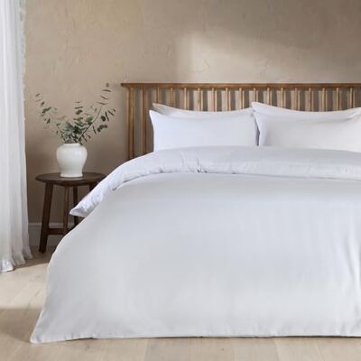 Brentfords Plain Dyed White King Duvet Cover Set Brentfords Plain Dyed White King Duvet Cover Set