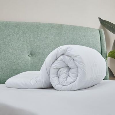 Catherine Lansfield White Duvet - Anti-Allergy, 15 Tog, Luxurious Catherine Lansfield White Duvet - Anti-Allergy, 15 Tog, Luxurious