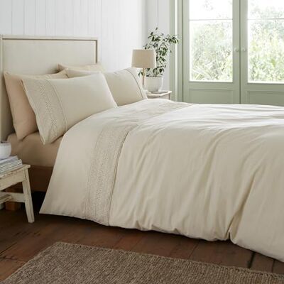 Catherine Lansfield Cream Broderie Anglaise Duvet Cover Bedding Set Catherine Lansfield Cream Broderie Anglaise Duvet Cover Bedding Set