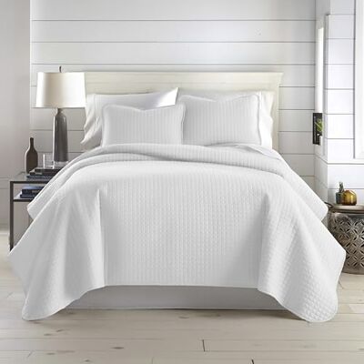 Southshore Fine Living, Inc. Vilano Springs, Premium Quality, Soft, Wrinkle, Fade, & Stain Resistant, Easy Case, Oversized Quilt Cover Set with 1 Quilt Set and 1 Sham, Twin/Twin XL, Bright White Southshore Fine Living, Inc. Vilano Springs, Premium Quality, Soft, Wrinkle, Fade, & Stain Resistant, Easy Case, Oversized Quilt Cover Set with 1 Quilt Set and 1 Sham, Twin/Twin XL, Bright White