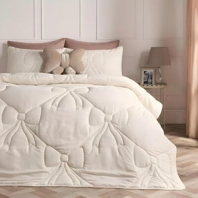 OHS Coverless Duvet Single, Gifts for Women 7.5 Tog Bow Bedding Soft Warm Microfibre Lattice Bow Quilted Coverless Duvet Summer Camping Quilt Comfy Washable Single Duvets with Pillowcase, Ivory OHS Coverless Duvet Single, Gifts for Women 7.5 Tog Bow Bedding Soft Warm Microfibre Lattice Bow Quilted Coverless Duvet Summer Camping Quilt Comfy Washable Single Duvets with Pillowcase, Ivory