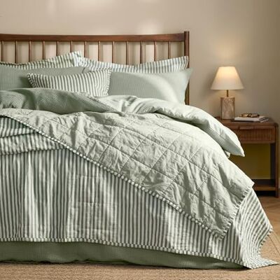 Yard Hebden Stripe Quilted Bedspread – Reversible Textured Soft Cotton Coverlet (Forest/Bay Green – 150x200cm) Yard Hebden Stripe Quilted Bedspread – Reversible Textured Soft Cotton Coverlet (Forest/Bay Green – 150x200cm)