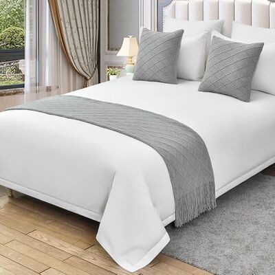 JANEMUA Knitted Soft Skin-friendly Bed Runner and Matching Cushions, Diamond Pattern Bed Scarf for Foot of Bed Hotel Bedding Home Decoration-Light Grey 1*Pillowcase JANEMUA Knitted Soft Skin-friendly Bed Runner and Matching Cushions, Diamond Pattern Bed Scarf for Foot of Bed Hotel Bedding Home Decoration-Light Grey 1*Pillowcase