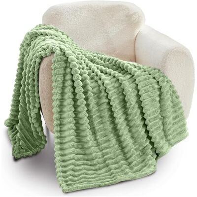GC GAVENO CAVAILIA Ribbed Blanket Throw Fluffy Fleece Throws For Sofas, Bed, Settee, Couch Comfortable Extra Large Blankets & Throws King Size 200x240 Cm Green GC GAVENO CAVAILIA Ribbed Blanket Throw Fluffy Fleece Throws For Sofas, Bed, Settee, Couch Comfortable Extra Large Blankets & Throws King Size 200x240 Cm Green
