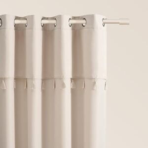 ROOM99 Astoria Curtain with Silver Eyelets 140 x 280 cm Width x Height Sliding Curtains Modern Curtain Living Room Bedroom Cream 1 Piece ROOM99 Astoria Curtain with Silver Eyelets 140 x 280 cm Width x Height Sliding Curtains Modern Curtain Living Room Bedroom Cream 1 Piece