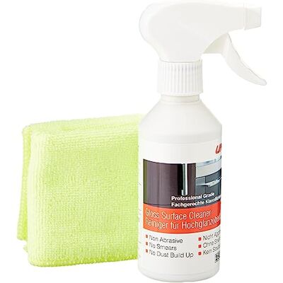 Unika - Non-Aerosol Gloss Cleaner - Microfibre Cloth Unika - Non-Aerosol Gloss Cleaner - Microfibre Cloth