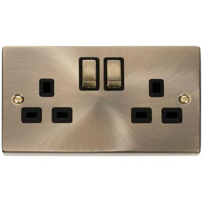 Scolmore Antique Brass 2 gang 13 amp Switched Socket Scolmore Antique Brass 2 gang 13 amp Switched Socket