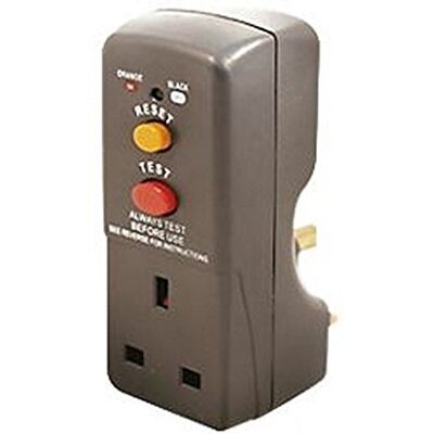 Masterplug M MSTARCDKGMP RCD Adaptor Saftey Plug Socket Current Braker 240V 13A, 3000 W Masterplug M MSTARCDKGMP RCD Adaptor Saftey Plug Socket Current Braker 240V 13A, 3000 W