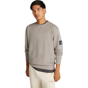 Calvin Klein Men’s Crew Neck Badge Cotton Sweatshirt, Grey (Rock Ridge), 3XL Calvin Klein Men’s Crew Neck Badge Cotton Sweatshirt, Grey (Rock Ridge), 3XL