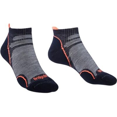 Bridgedale HIKE Ultralight T2 Merino Performance Low-Women's- Small-Navy / Candy Bridgedale HIKE Ultralight T2 Merino Performance Low-Women's- Small-Navy / Candy