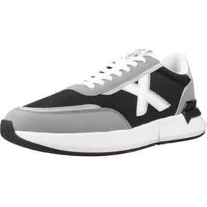 Munich Men's Versus 97 Sneaker, Black/White, 7 UK Munich Men's Versus 97 Sneaker, Black/White, 7 UK