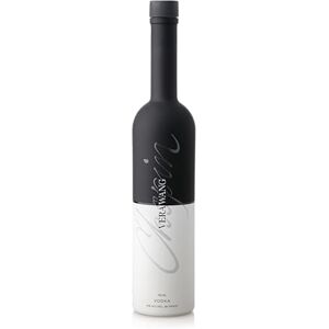 Chopin X Vera Wang Limited Edition Vodka, 70cl Chopin X Vera Wang Limited Edition Vodka, 70cl